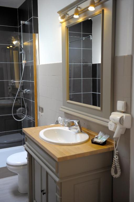 Hotel De La Cathedrale Rouen Ngoại thất bức ảnh